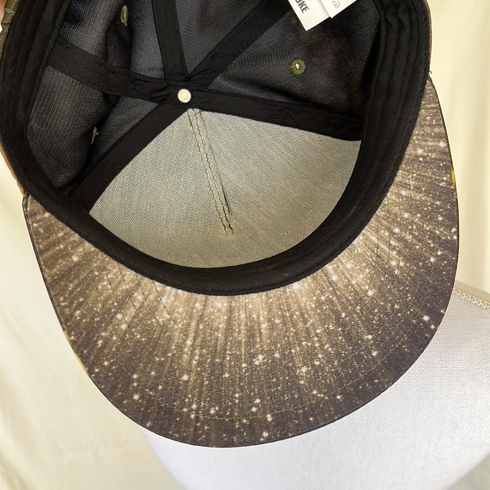 Wuke Snap Back Cap Flat Brim Hologram Mandala Energy Spiral - Picture 6 of 7